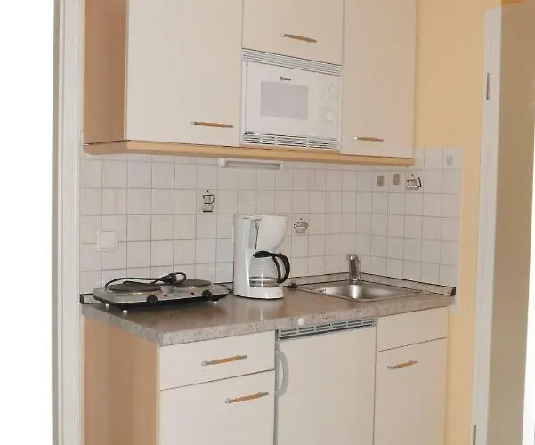 2 Apartment Bad Fussing